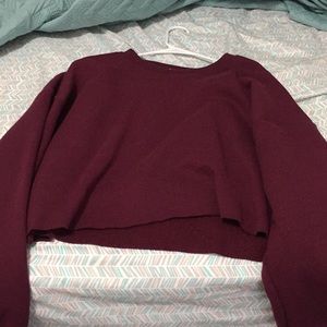 Maroon long sleeve crop top